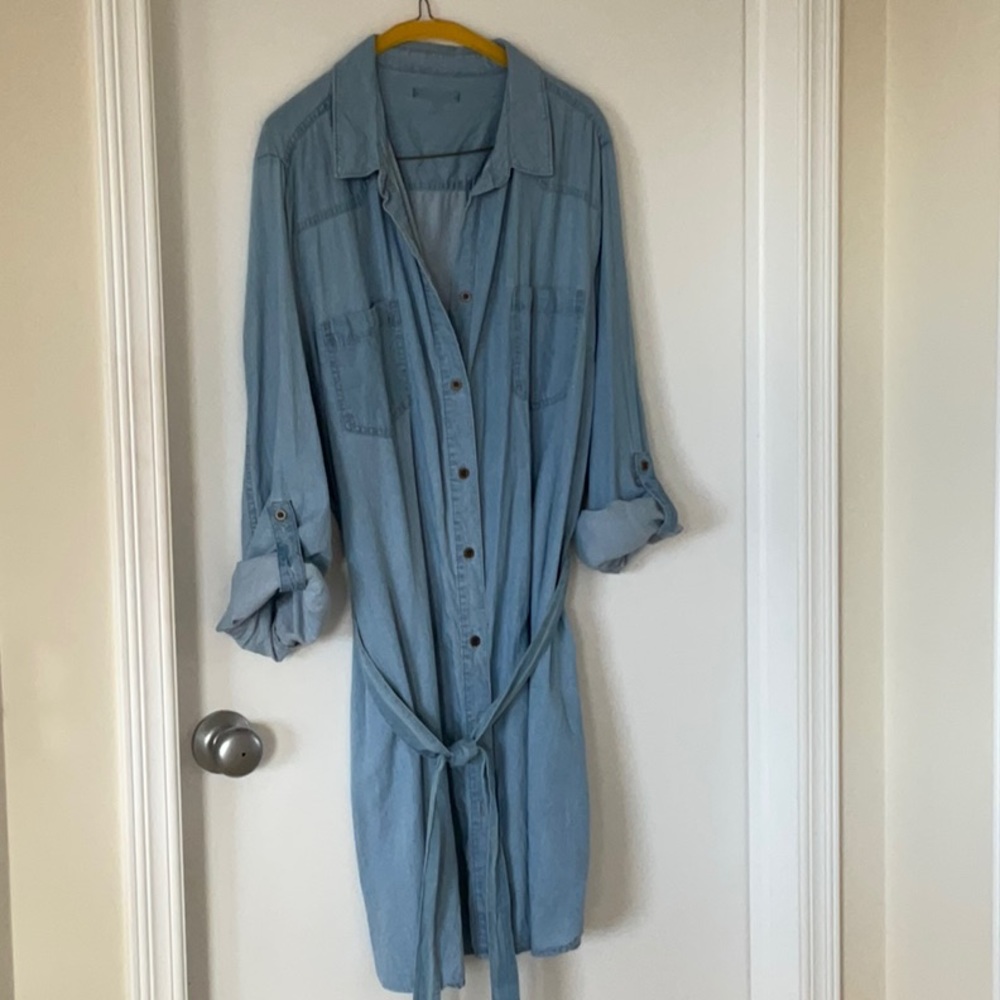 Dress - Picture 4 of 4